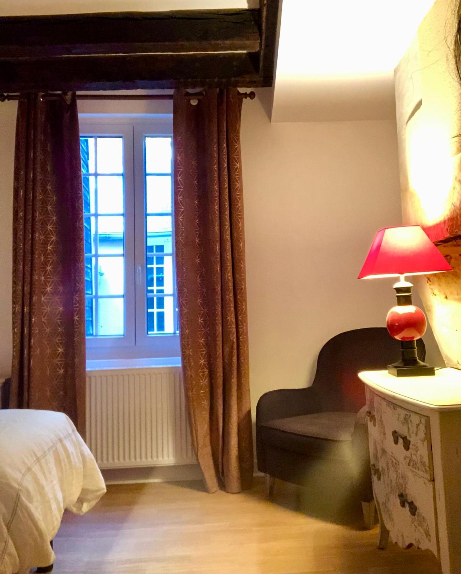 L'Amantine Chambres D'Hotes Et Gite Bourges Esterno foto
