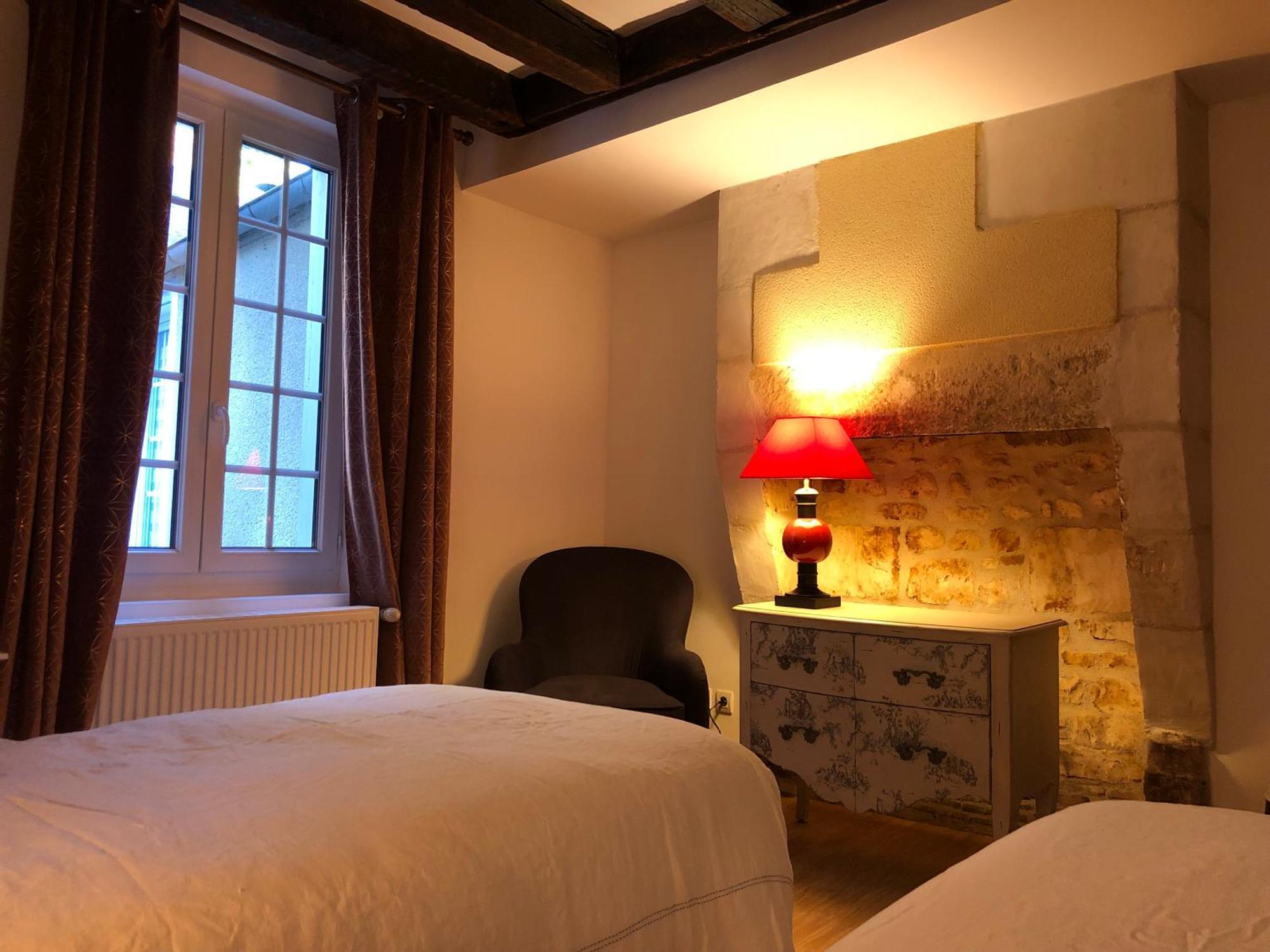 L'Amantine Chambres D'Hotes Et Gite Bourges Esterno foto